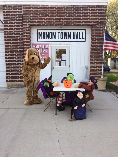 Trick-or-Treat at the Town Hall 2016